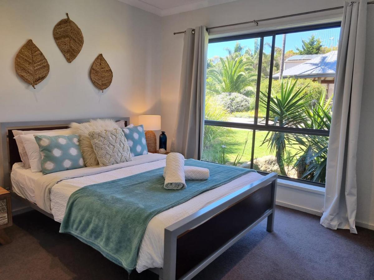 Island Cove Villas كاوز المظهر الخارجي الصورة