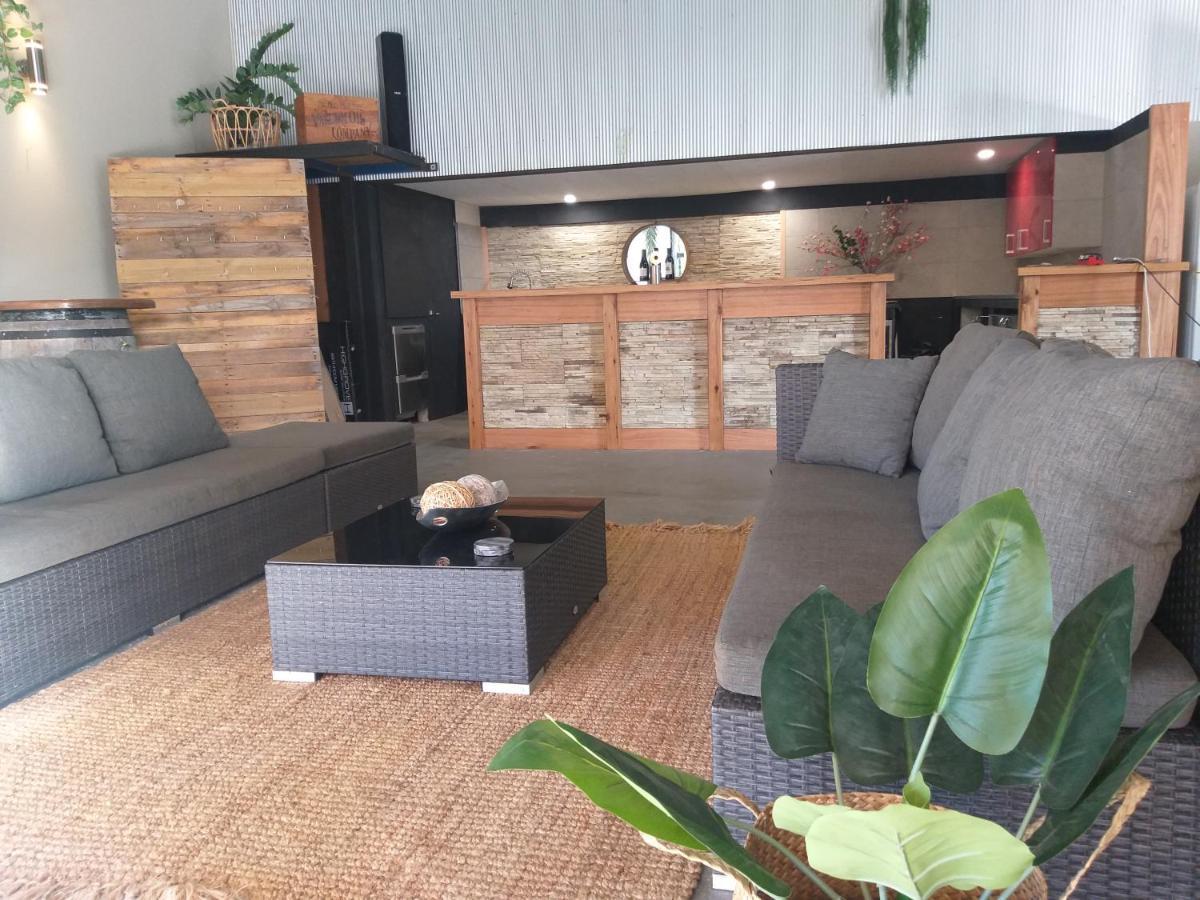 Island Cove Villas كاوز المظهر الخارجي الصورة